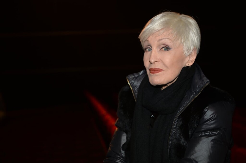 Nicole Croisille : Ses révélations choquantes sur les licenciements avant son décès Nicole Croisille : Ses révélations choquantes sur les licenciements avant son décès