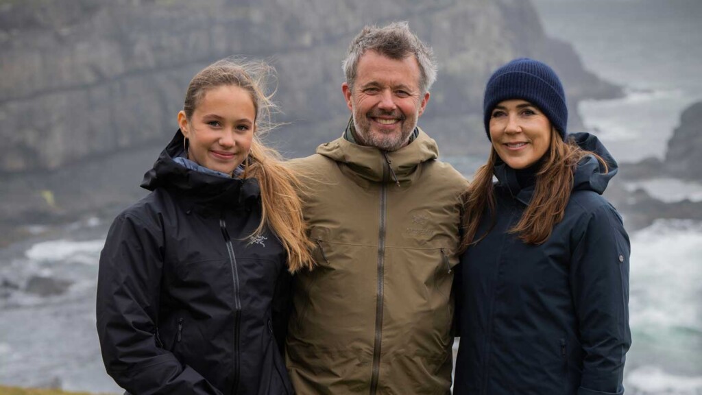 La famille royale du Danemark visite l’île de Suðuroy, située aux îles Féroé La famille royale du Danemark visite l’île de Suðuroy, située aux îles Féroé