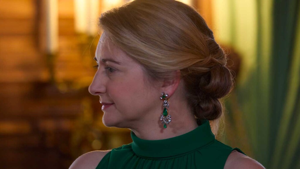 Stéphanie de Luxembourg porte les émeraudes des grandes-duchesses, quatre mois avant le règne de Guillaume Stéphanie de Luxembourg porte les émeraudes des grandes-duchesses, quatre mois avant le règne de Guillaume