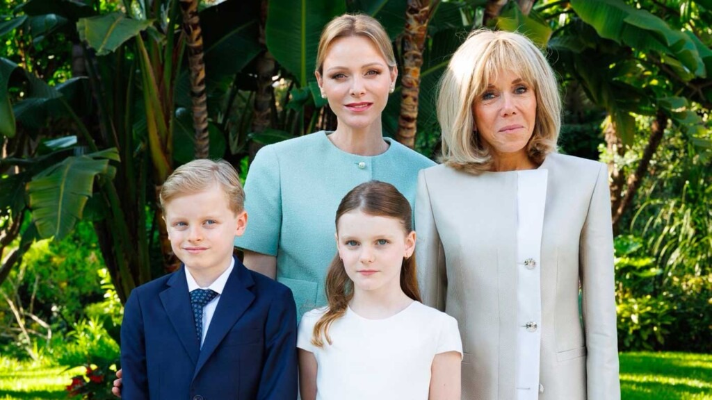 La princesse Charlène et ses jumeaux partagent un moment convivial avec Brigitte Macron à Monaco La princesse Charlène et ses jumeaux partagent un moment convivial avec Brigitte Macron à Monaco
