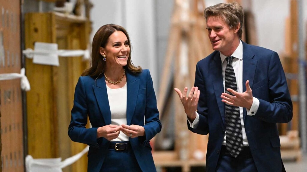 La princesse Catherine visite les coulisses et l’entrepôt du musée V&A La princesse Catherine visite les coulisses et l’entrepôt du musée V&A