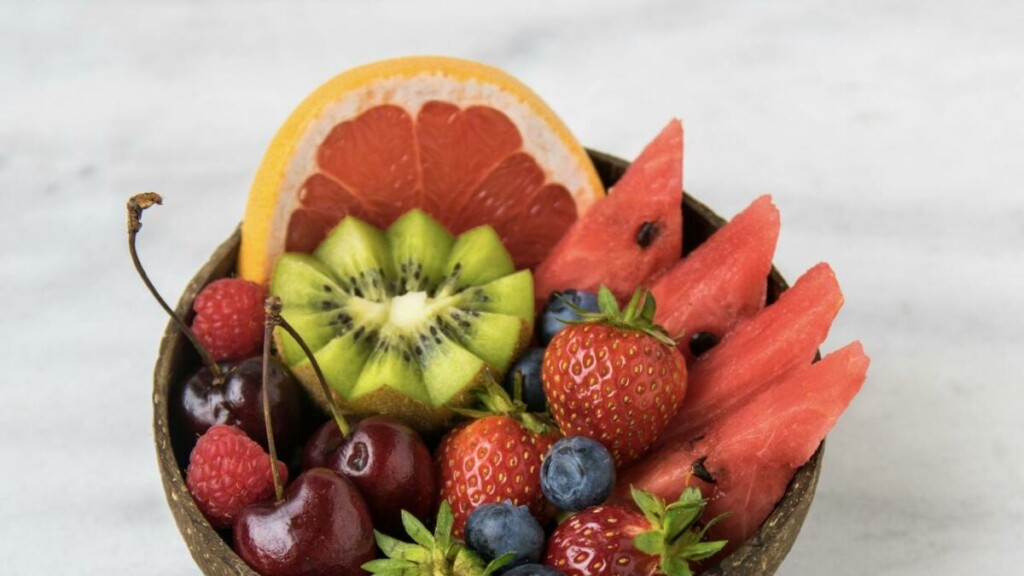 Parfaite pour les jours d’été, cette recette de feuilles de riz aux fruits est idéale Parfaite pour les jours d’été, cette recette de feuilles de riz aux fruits est idéale