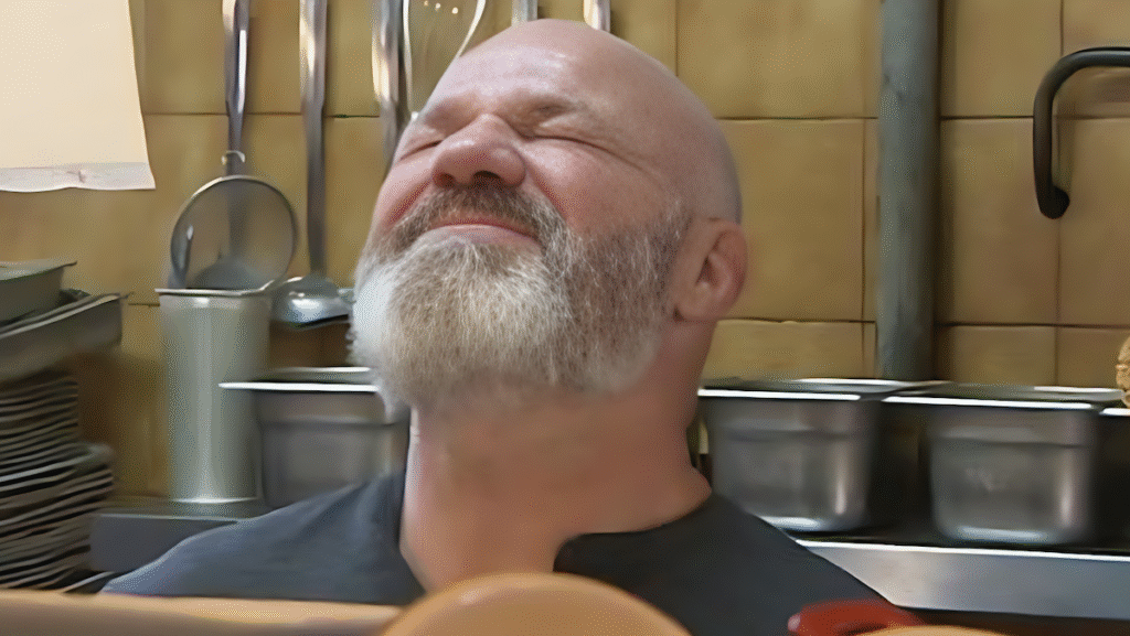 Philippe Etchebest empoisonné, situation critique pour le célèbre chef Philippe Etchebest empoisonné, situation critique pour le célèbre chef