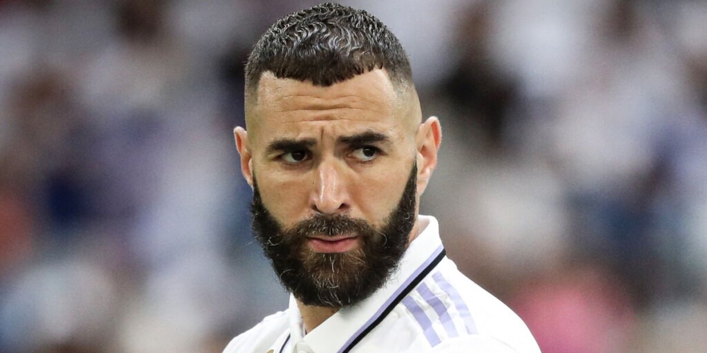 Les fans de Karim Benzema s’inquiètent de son apparence amaigrie sur ses dernières photos Les fans de Karim Benzema s’inquiètent de son apparence amaigrie sur ses dernières photos