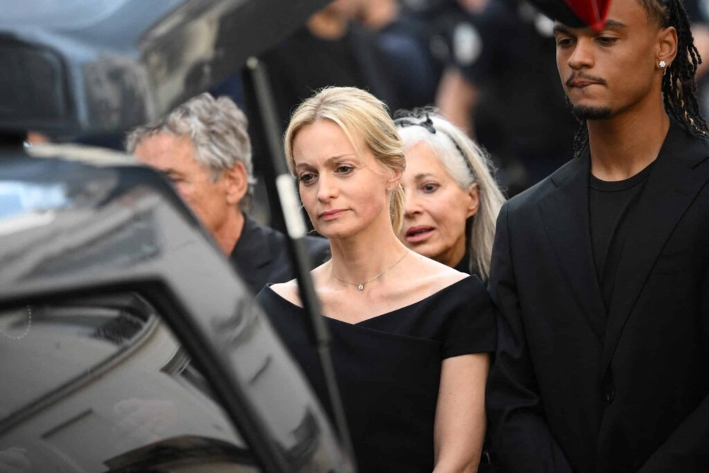 Le discours émouvant d’Audrey Crespo-Mara aux obsèques de Thierry Ardisson ne sera pas ennuyeux Le discours émouvant d’Audrey Crespo-Mara aux obsèques de Thierry Ardisson ne sera pas ennuyeux