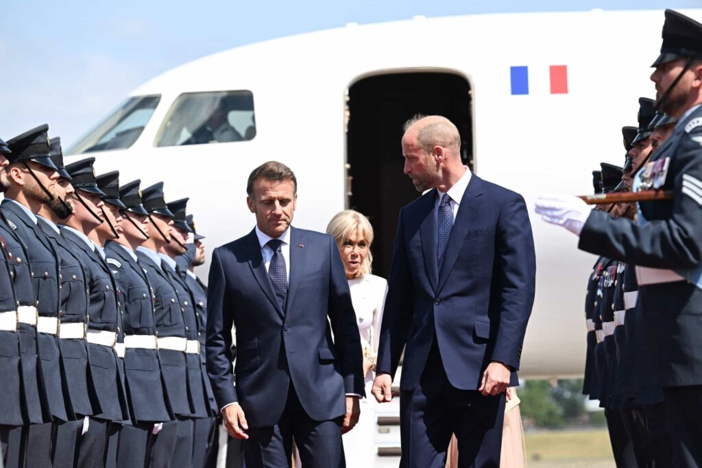 Emmanuel et Brigitte Macron au Royaume-Uni : entre la claque et le vent à l’arrivée Emmanuel et Brigitte Macron au Royaume-Uni : entre la claque et le vent à l’arrivée