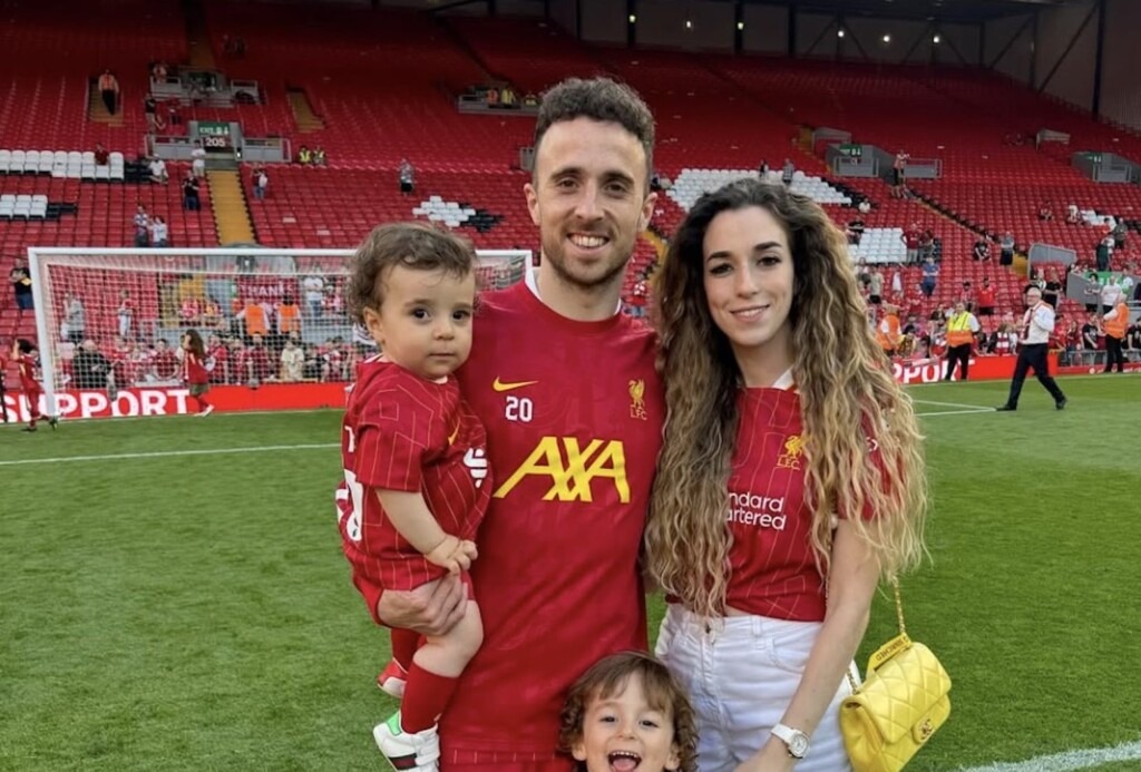 Diogo Jota est décédé : ses derniers messages avec sa femme révélés Diogo Jota est décédé : ses derniers messages avec sa femme révélés