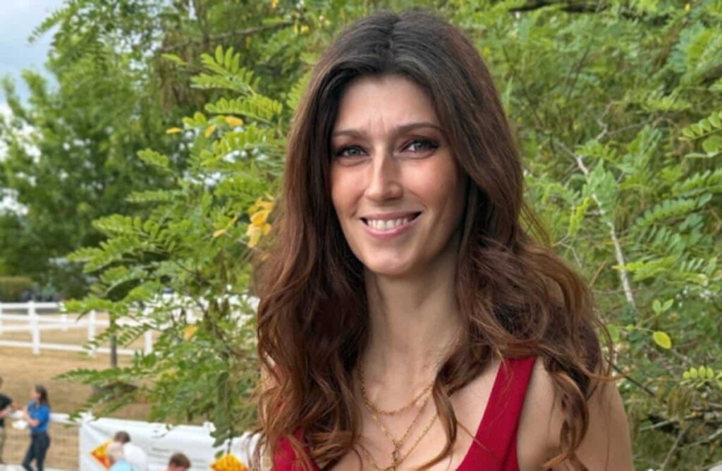 Sophie Vouzelaud, ex-Miss, face à un brouteur : sa grossesse est-elle en danger ? Sophie Vouzelaud, ex-Miss, face à un brouteur : sa grossesse est-elle en danger ?