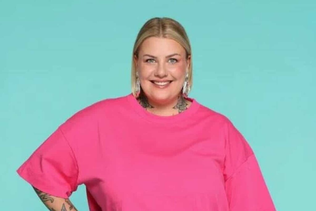Marianne de Secret Story exprime ses sentiments pour Mayer, qu’elle trouve extrêmement séduisant Marianne de Secret Story exprime ses sentiments pour Mayer, qu’elle trouve extrêmement séduisant