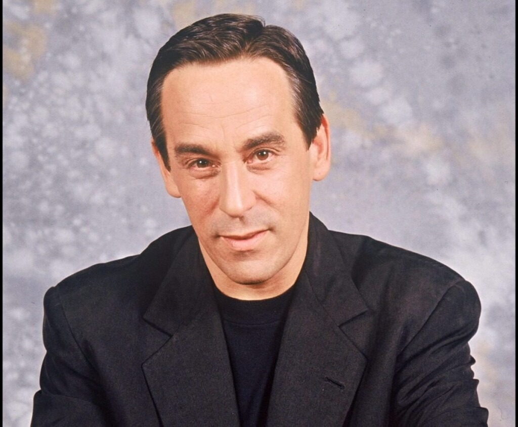 Thierry Ardisson décède : une remarque surprend et embarrasse Julien Courbet Thierry Ardisson décède : une remarque surprend et embarrasse Julien Courbet