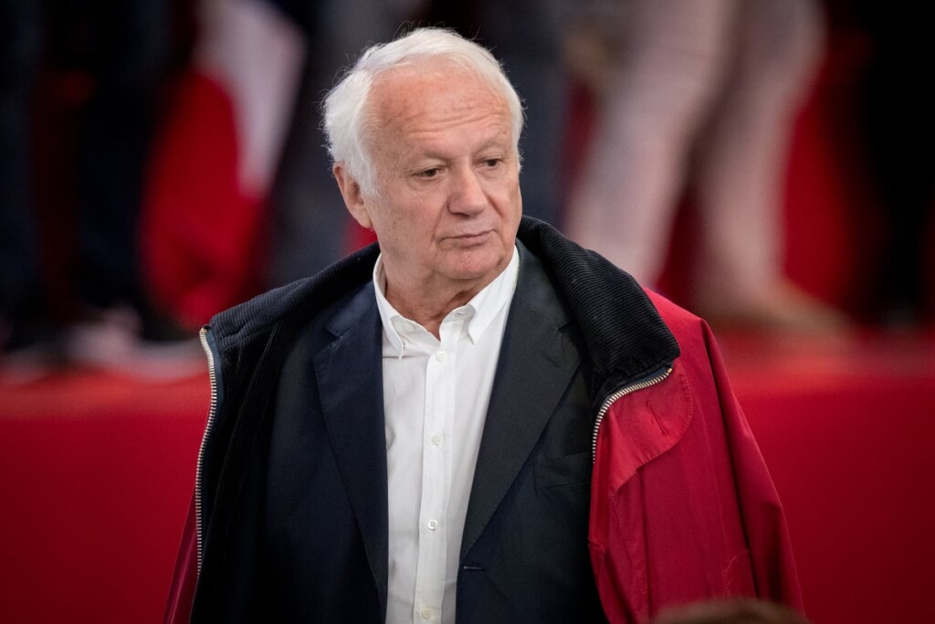 Jean-Marie Cavada partage ses touchants souvenirs de parents inconnus, se sentant abandonné Jean-Marie Cavada partage ses touchants souvenirs de parents inconnus, se sentant abandonné