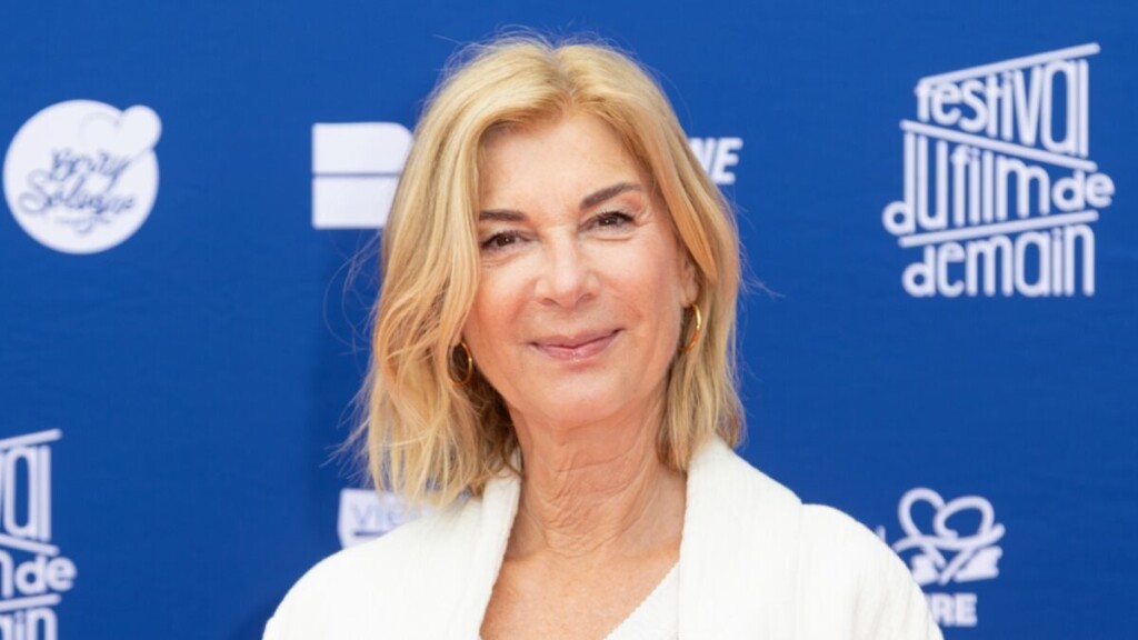 Michèle Laroque décroche un rôle dans la saison 5 de la série diffusée sur Netflix Michèle Laroque décroche un rôle dans la saison 5 de la série diffusée sur Netflix