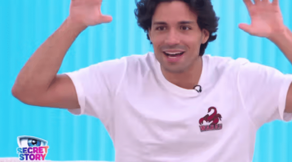 Mayer et Pimprenelle de Secret Story pensent-ils à une relation loin des caméras ? Mayer et Pimprenelle de Secret Story pensent-ils à une relation loin des caméras ?