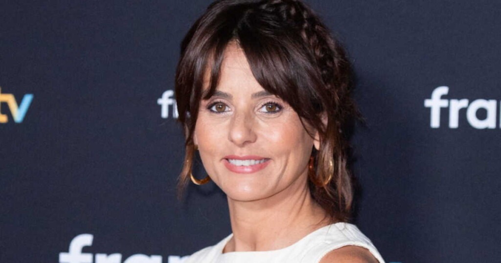 Faustine Bollaert vit une situation critique sur un tournage : ses cheveux s’enflamment Faustine Bollaert vit une situation critique sur un tournage : ses cheveux s’enflamment