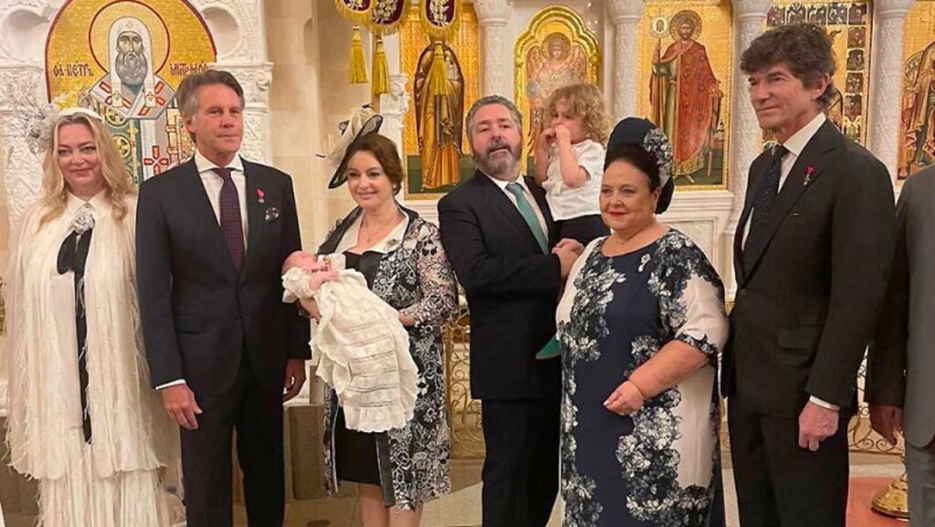 La princesse Kira Leonida a été baptisée à Moscou avec la grande-duchesse Maria et le prince Emmanuel-Philibert La princesse Kira Leonida a été baptisée à Moscou avec la grande-duchesse Maria et le prince Emmanuel-Philibert