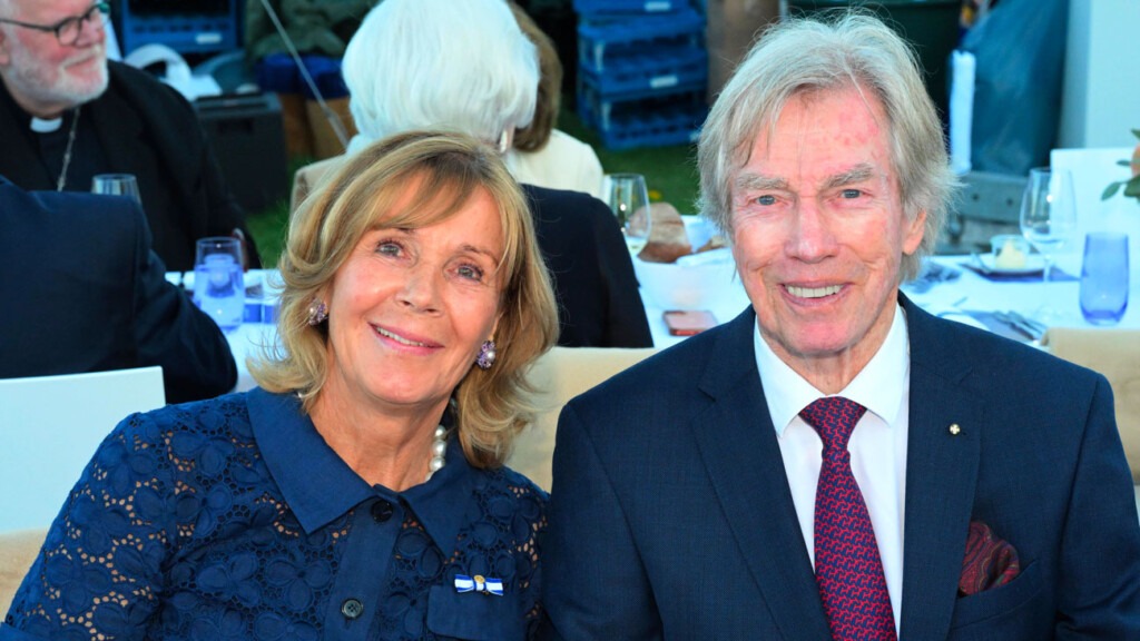 Le prince Poldi et la princesse Uschi de Bavière participent à la réception d’été du parlement bavarois Le prince Poldi et la princesse Uschi de Bavière participent à la réception d’été du parlement bavarois