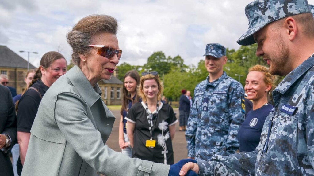 La princesse Anne assiste aux répétitions navales ukrainiennes avant le grand Tattoo d’Édimbourg La princesse Anne assiste aux répétitions navales ukrainiennes avant le grand Tattoo d’Édimbourg