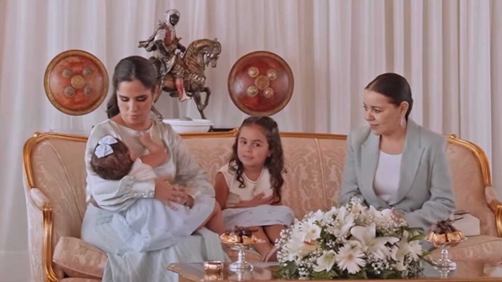 La princesse Lalla Asmaa incarne avec élégance son rôle de première dame du Maroc lors d’une visite unique La princesse Lalla Asmaa incarne avec élégance son rôle de première dame du Maroc lors d’une visite unique