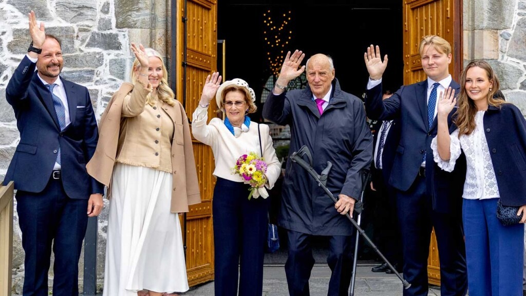 La reine Sonja célèbre ses 88 ans en famille lors d’un événement public à Stavanger La reine Sonja célèbre ses 88 ans en famille lors d’un événement public à Stavanger
