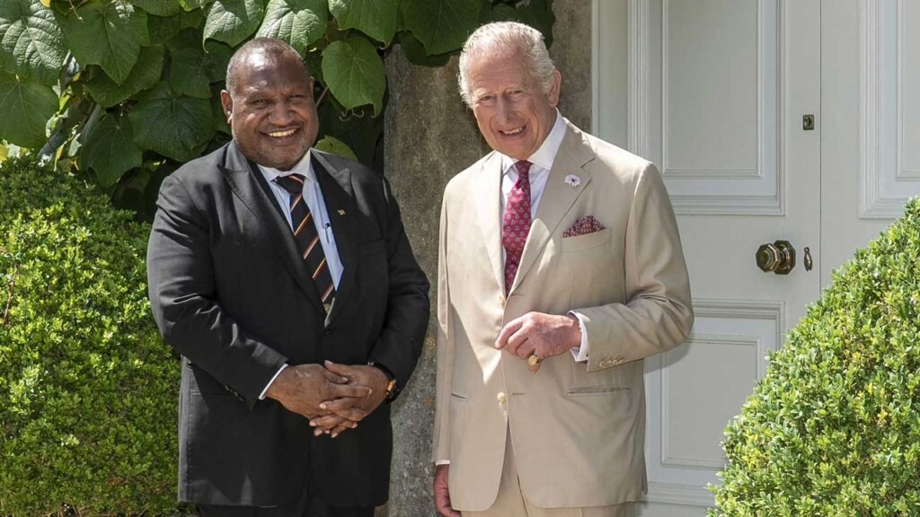 Le roi Charles III de Papouasie-Nouvelle-Guinée accueille son Premier ministre à Highgrove Le roi Charles III de Papouasie-Nouvelle-Guinée accueille son Premier ministre à Highgrove