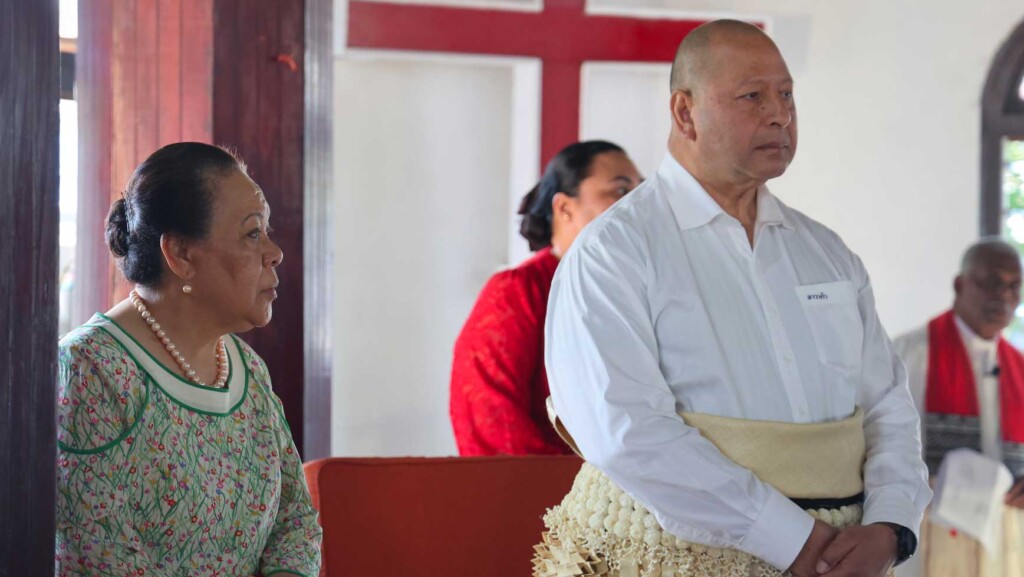 Le roi Tupou VI des Tonga assiste à une cérémonie d’investiture exceptionnelle aux Fidji Le roi Tupou VI des Tonga assiste à une cérémonie d’investiture exceptionnelle aux Fidji