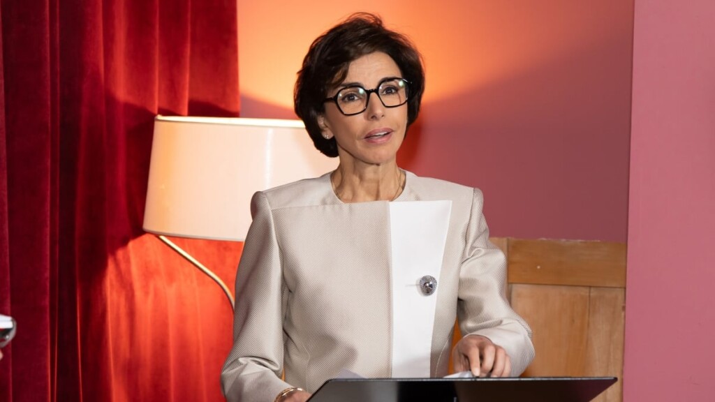 Rachida Dati, 59 ans, dévoile un secret de sa vie privée : des voyous Rachida Dati, 59 ans, dévoile un secret de sa vie privée : des voyous