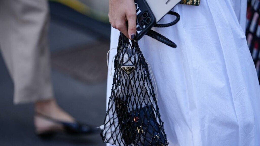 Le sac filet, l’accessoire estival indispensable pour rehausser vos tenues Le sac filet, l’accessoire estival indispensable pour rehausser vos tenues