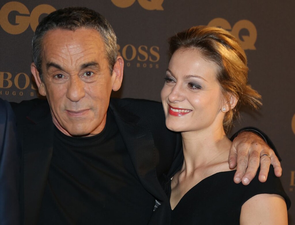 Thierry Ardisson et Audrey Crespo-Mara ont acheté une jolie maison dans le Luberon récemment Thierry Ardisson et Audrey Crespo-Mara ont acheté une jolie maison dans le Luberon récemment
