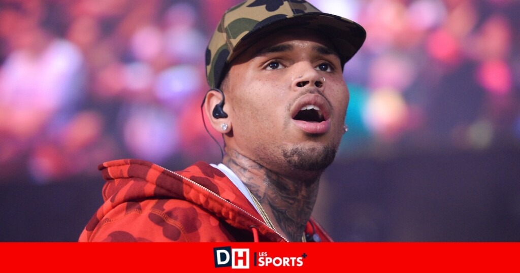 Une admiratrice a payé 1200 dollars pour que Chris Brown retire son string, suscitant l’indignation en ligne Une admiratrice a payé 1200 dollars pour que Chris Brown retire son string, suscitant l’indignation en ligne
