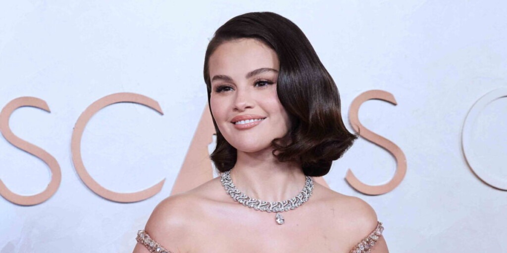 Selena Gomez célèbre son enterrement de vie de jeune fille au Mexique avant d’épouser Benny Blanco Selena Gomez célèbre son enterrement de vie de jeune fille au Mexique avant d’épouser Benny Blanco