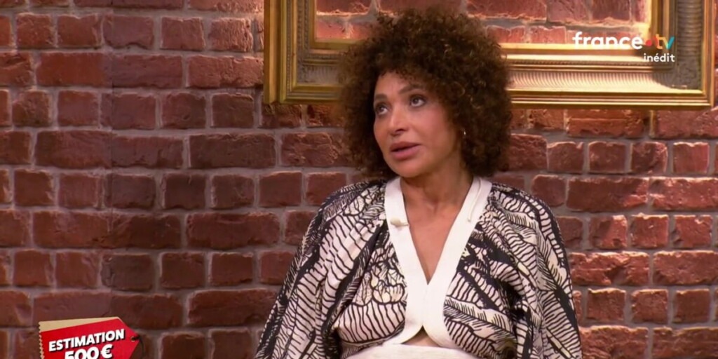 Affaire conclue : La nouvelle acheteuse Léonie est en réalité Nabila Benatia Affaire conclue : La nouvelle acheteuse Léonie est en réalité Nabila Benatia