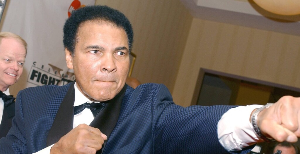 Le frère de Mohamed Ali, Rahaman, est décédé à 82 ans Le frère de Mohamed Ali, Rahaman, est décédé à 82 ans