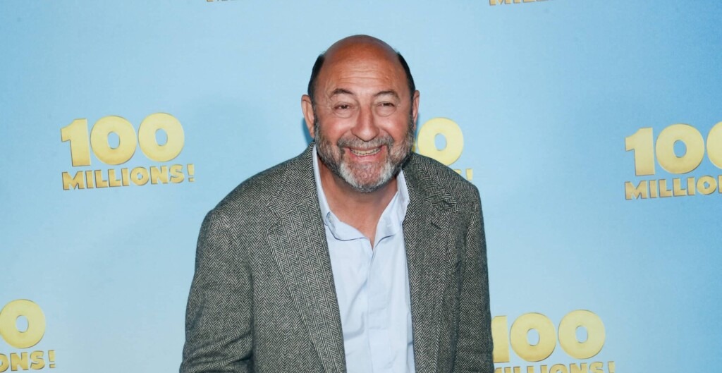 Kad Merad confronté à la polémique de son film raté, renonce à sa rémunération Kad Merad confronté à la polémique de son film raté, renonce à sa rémunération