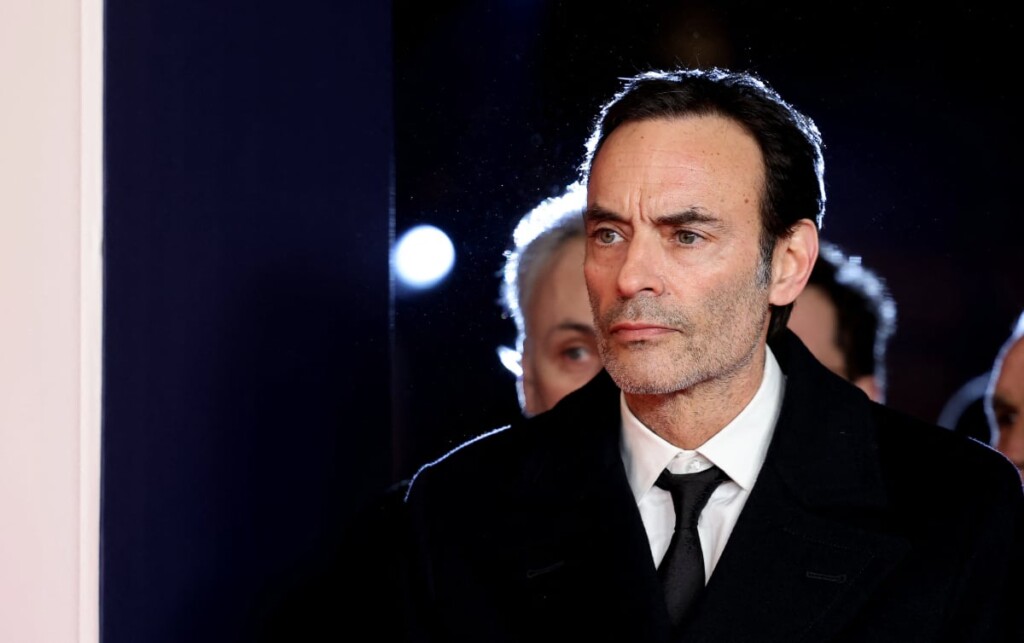 Anthony Delon à Douchy : il partage une réflexion amère sur les tensions familiales Anthony Delon à Douchy : il partage une réflexion amère sur les tensions familiales