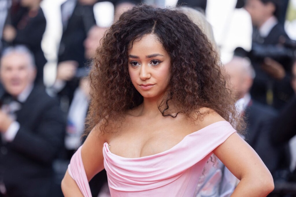 Léna Situations annonce une grande nouvelle dans ses vlogs d’août : elle fait un test de grossesse Léna Situations annonce une grande nouvelle dans ses vlogs d’août : elle fait un test de grossesse