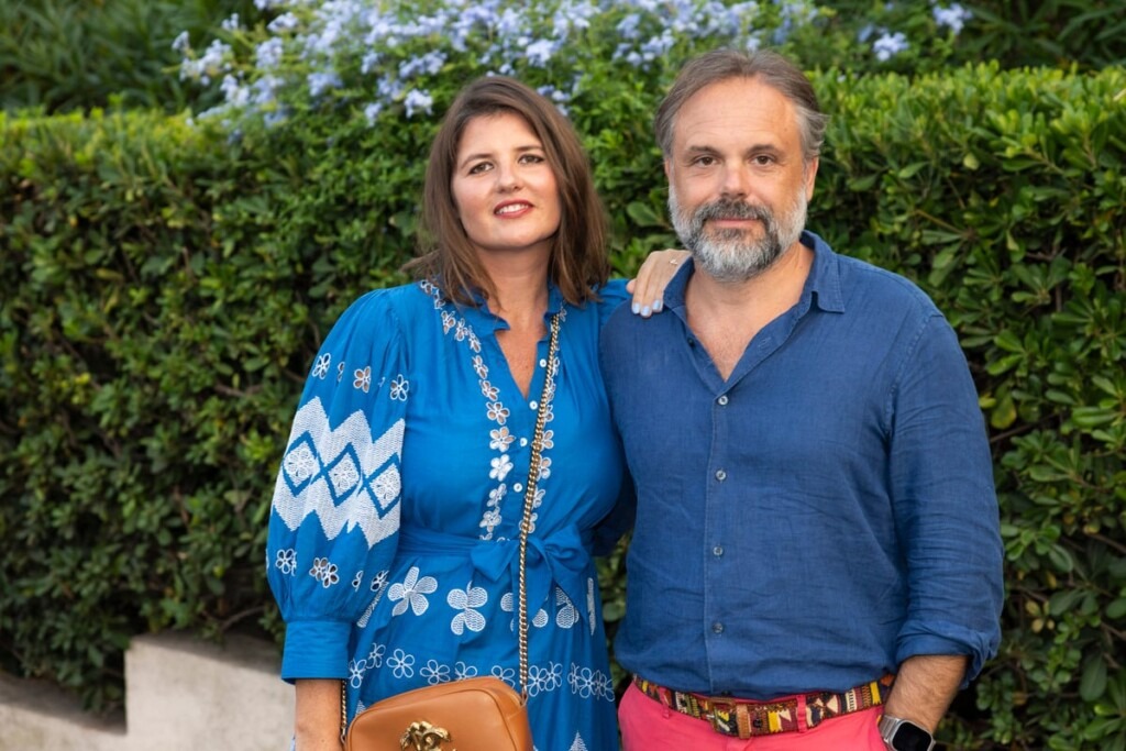 Romain, le fils de Michel Sardou, fait une rare apparition avec sa compagne lors d’une soirée Romain, le fils de Michel Sardou, fait une rare apparition avec sa compagne lors d’une soirée