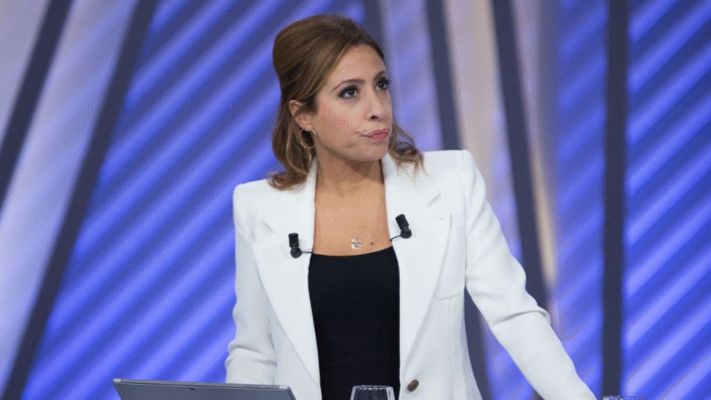 Léa Salamé stressée avant son premier JT sur France 2 ? Christophe Dechavanne dit qu’elle doute Léa Salamé stressée avant son premier JT sur France 2 ? Christophe Dechavanne dit qu’elle doute