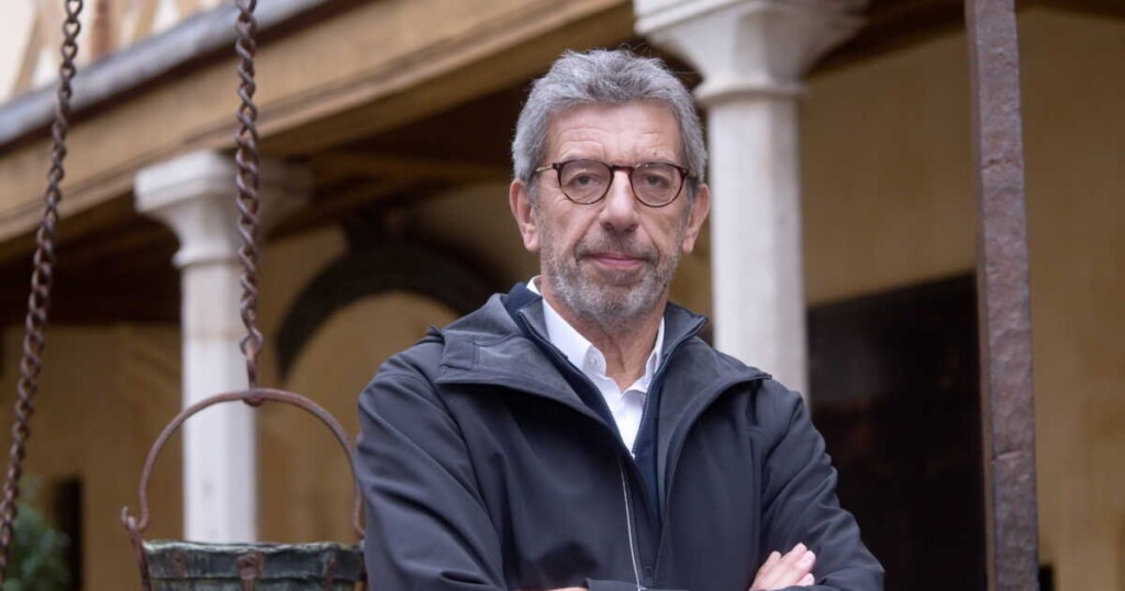 Michel Cymes parle du traumatisme vécu comme médecin après avoir combattu un cancer du rein Michel Cymes parle du traumatisme vécu comme médecin après avoir combattu un cancer du rein