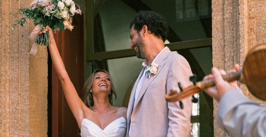 Eric Antoine a fêté son mariage avec Gennifer Demey, dans une ambiance d’amour et de joie Eric Antoine a fêté son mariage avec Gennifer Demey, dans une ambiance d’amour et de joie
