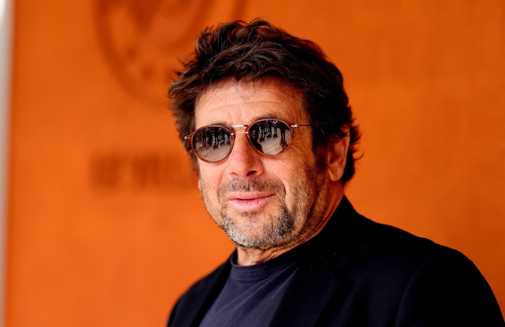 Patrick Bruel : son hôtel de luxe divise, peinture écaillée et manque de prises électriques Patrick Bruel : son hôtel de luxe divise, peinture écaillée et manque de prises électriques