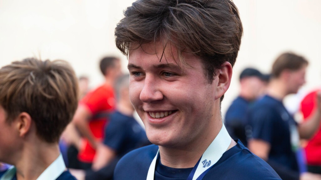 Le prince héritier Christian a été vu au festival avec sa petite amie Emma Le prince héritier Christian a été vu au festival avec sa petite amie Emma