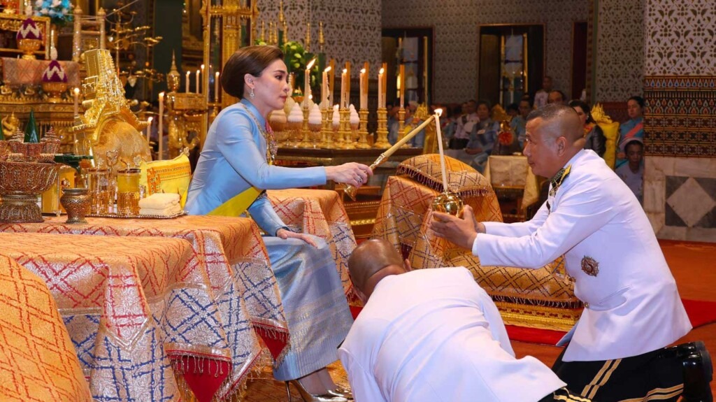 La reine Suthida et les princesses thaïlandaises fêtent les 93 ans de la reine Sirikit La reine Suthida et les princesses thaïlandaises fêtent les 93 ans de la reine Sirikit