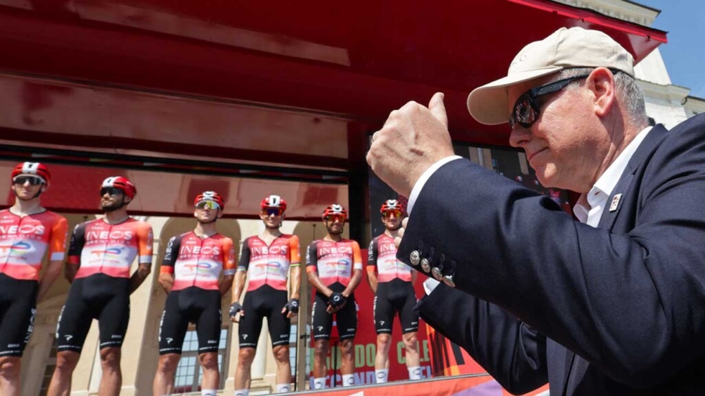 Le prince Albert II inaugure la Vuelta à Turin Le prince Albert II inaugure la Vuelta à Turin
