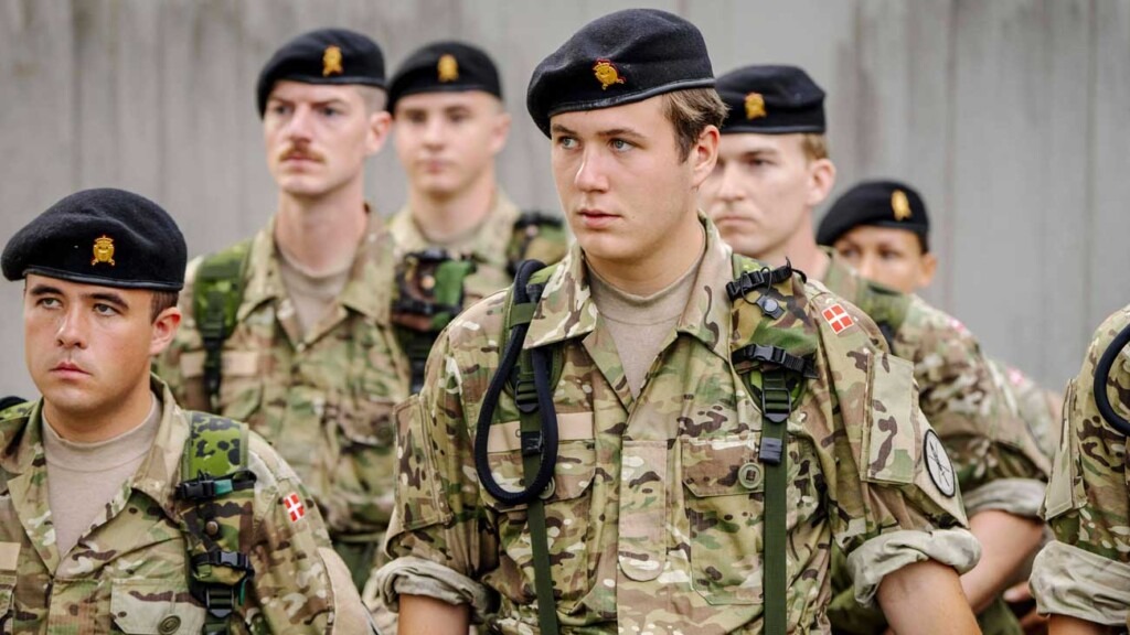 Le prince héritier Christian en formation pour devenir lieutenant : premières images dévoilées Le prince héritier Christian en formation pour devenir lieutenant : premières images dévoilées