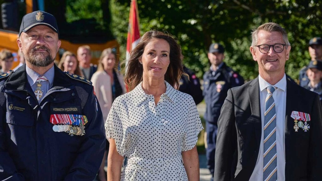 La princesse Marie préside la cérémonie de passation à la tête de l’Agence de gestion des urgences La princesse Marie préside la cérémonie de passation à la tête de l’Agence de gestion des urgences