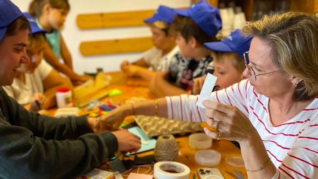 La princesse Sofia de Roumanie visite un camp d’été pour enfants de milieux défavorisés La princesse Sofia de Roumanie visite un camp d’été pour enfants de milieux défavorisés