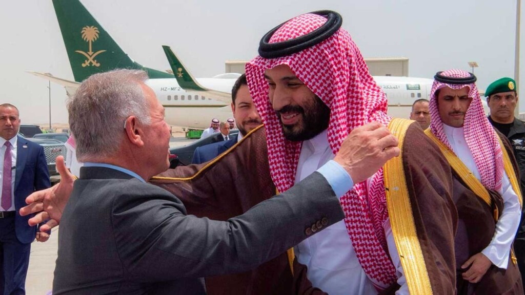 Le roi Abdallah II de Jordanie rencontre Mohammed Ben Salman à Neom, la ville futuriste Le roi Abdallah II de Jordanie rencontre Mohammed Ben Salman à Neom, la ville futuriste