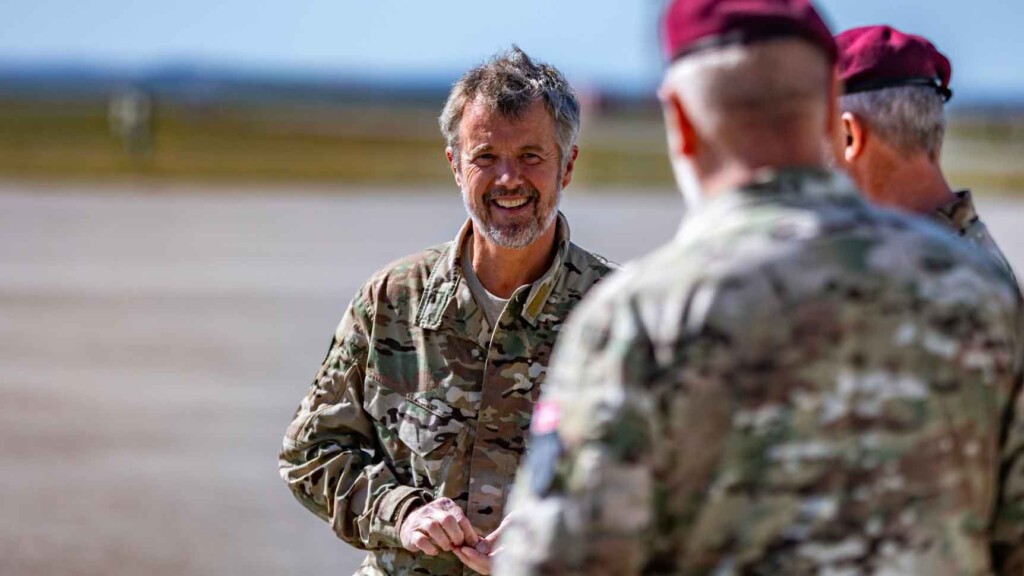 Le roi Frederik X évoque son expédition en traîneau pour les 75 ans de la patrouille Sirius Le roi Frederik X évoque son expédition en traîneau pour les 75 ans de la patrouille Sirius