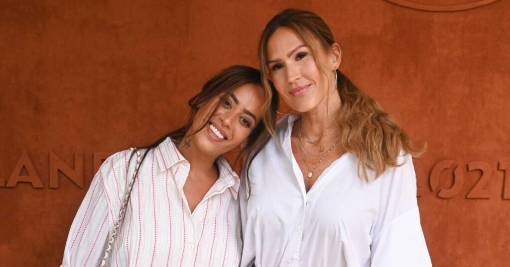 Vitaa et Amel Bent adoptent le streetwear avec des tenues assorties en crop top et baggy Vitaa et Amel Bent adoptent le streetwear avec des tenues assorties en crop top et baggy