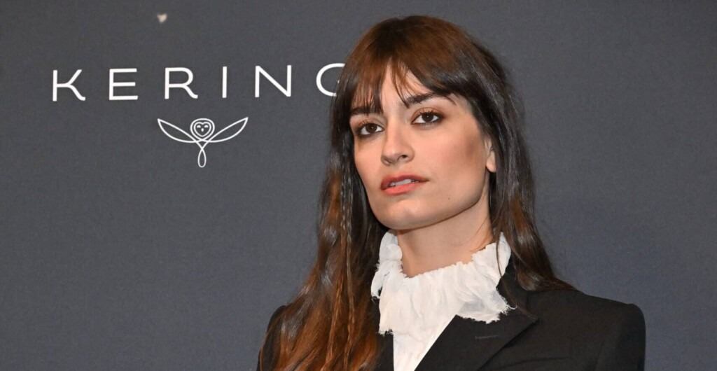 Clara Luciani quitte la musique pour devenir animatrice sur RTL Clara Luciani quitte la musique pour devenir animatrice sur RTL